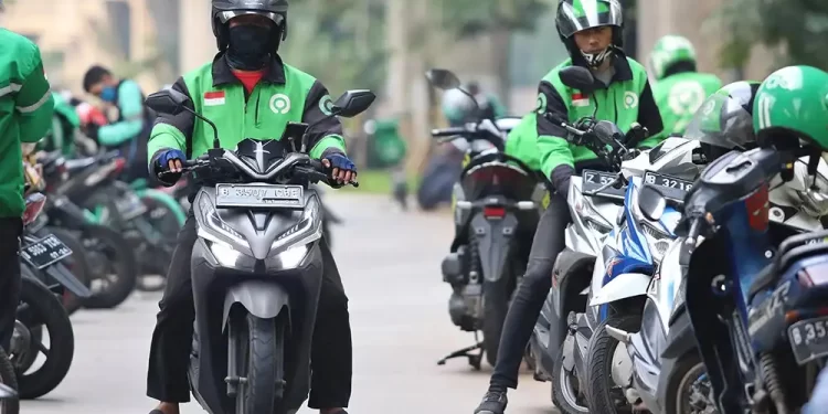 Siap-siap, Kemenhub Akan Naikkan Tarif Ojek Online 15 Persen