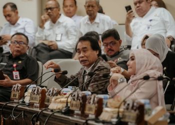 Gubernur Sampaikan Jawaban atas Pemandangan Umum Fraksi DPRD terhadap Pertanggungjawaban APBD 2024