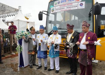 Permudah Transportasi Masyarakat, Pemkab Kotabaru Luncurkan Angkutan Kotabaru-Sengayam