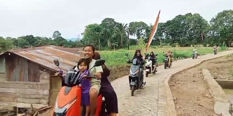 Warga Pengambau Hilir Luar Nikmati Jalan Baru Program TMMD