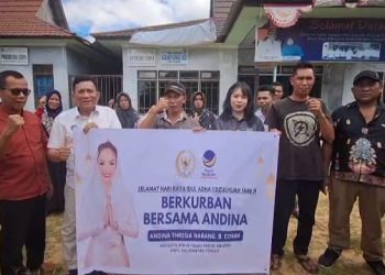 Andina Thresia Narang Berbagi Hewan Qurban untuk Warga Desa Tajepan dan Mampai