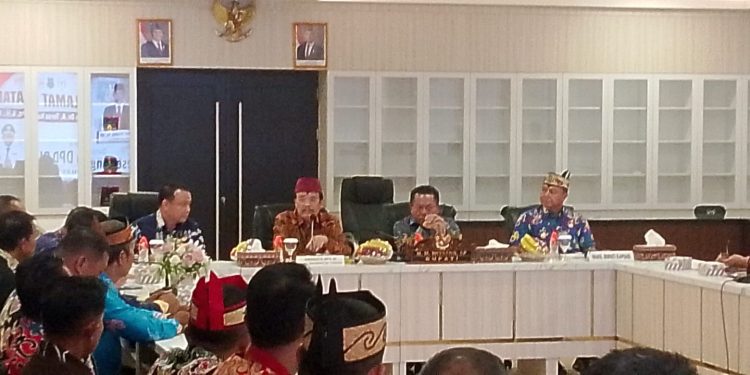 Bupati Kapuas Sambut Kunjungan Agustin Teras Narang