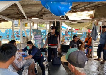 Sidokkes Polres Kotabaru Gelar Bakti Kesehatan Gratis