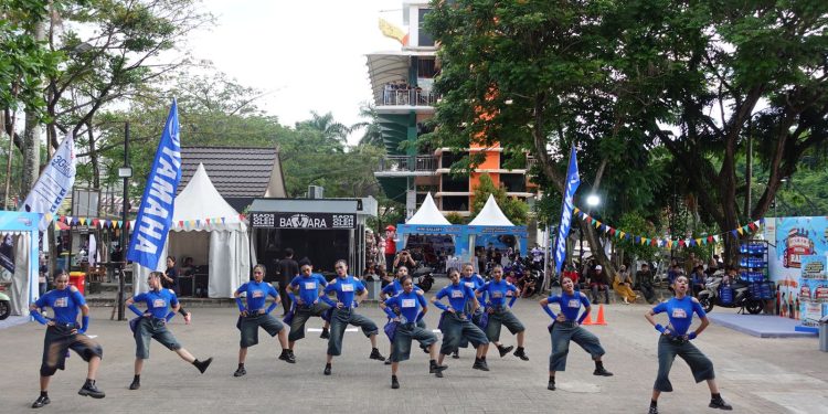 Meriah! Masyarakat Antusias Saksikan Yamaha Grebek Pasar Rame 2025