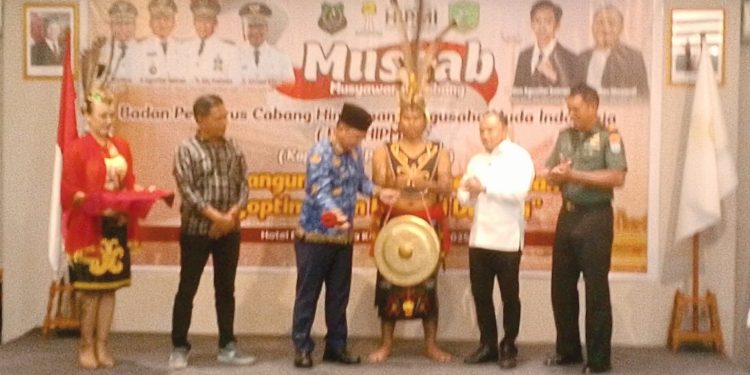 Wakil Bupati Ajak Pengusaha Muda Bersinergi dan Berkolaborasi Membangun Kapuas