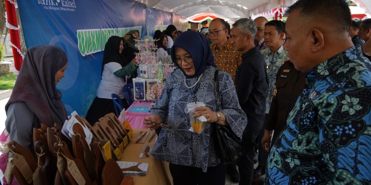 Wakil Menteri UMKM Apresiasi Gerakan Ekonomi Rakyat di Banjarmasin