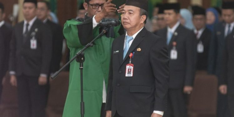 Sah! M Syarifuddin Dilantik Jadi Sekdaprov Kalsel, Ini Pesan Gubernur H Muhidin