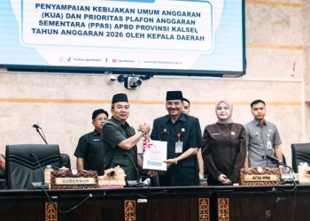 Rapat Paripurna, Gubernur Kalsel Tanggapi Pandangan Fraksi Soal Raperda APBD-P 2025