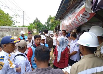 Camat PulauLaut Sigam Tinjau Rencana Pelebaran Jalan di Tanjakan Maut Baharu
