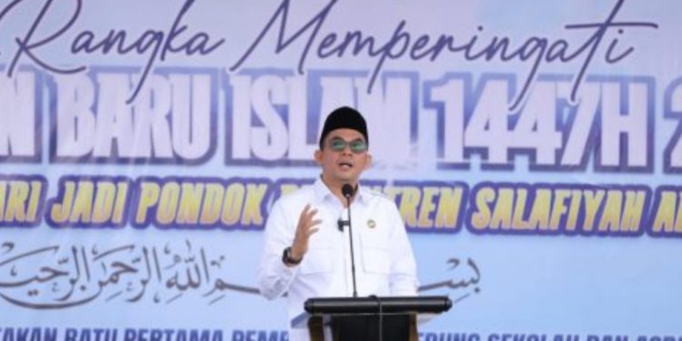 Andi Rudi Latif Hadiri Milad Ke-15 Pondok Pesantren Salafiyah Al-Istiqamah di Desa Mantewe