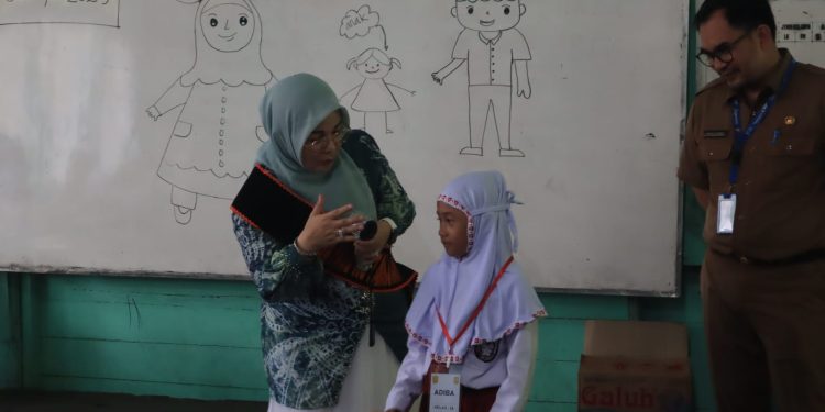 Kunjungi Sejumlah SD, Bunda PAUD Ingin Pendidikan Karakter Terbangun Sejak Dini