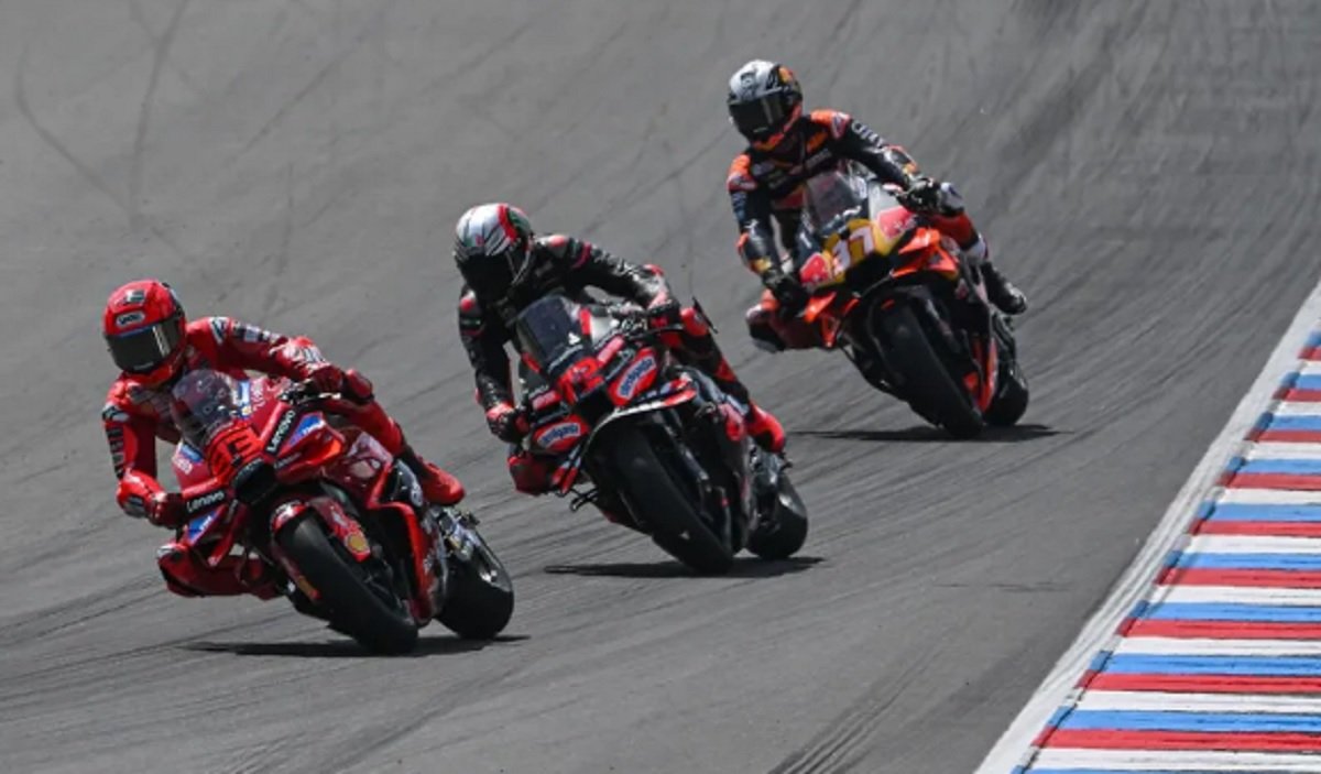 Strateginya Gagal, Marco Bezzecchi Akui Belajar dari Marc Marquez di Balapan MotoGP Republik Ceko 2025