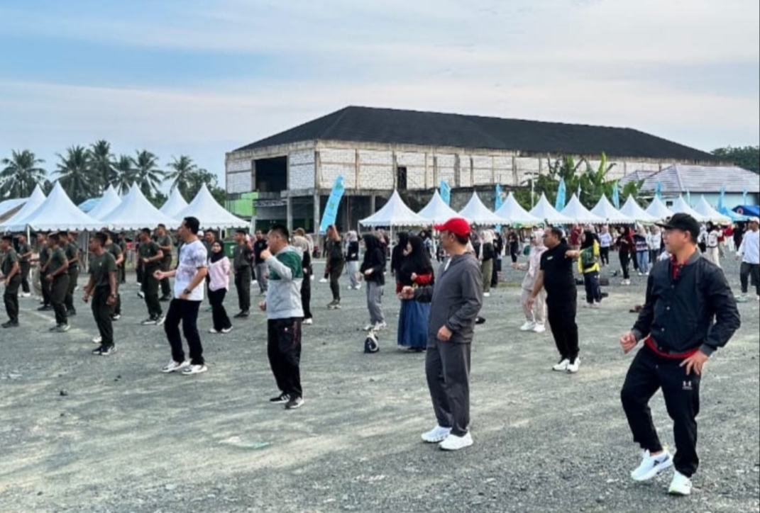 Aksi Tanah Bumbu Bersholawat Dipadukan Senam Sehat, Jumat Bersih, dan Pelayanan Publik