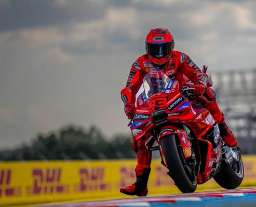 Gaya Berkendara Lawas Bikin Marc Marquez Dominan di MotoGP 2025