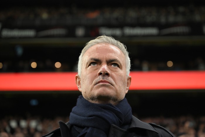 Jose Mourinho Nggak Mau Lama-lama Menganggur