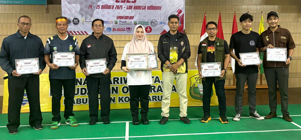 Disparpora Kotabaru Buka Kejuaraan Bulutangkis STKIP PB Cup Competition 2025