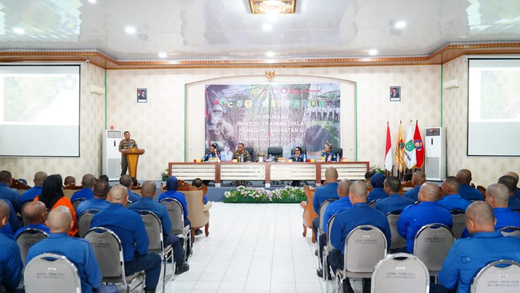 Damkar Tanah Bumbu Ikuti Diklat Pemadam Angkatan VI Kalsel