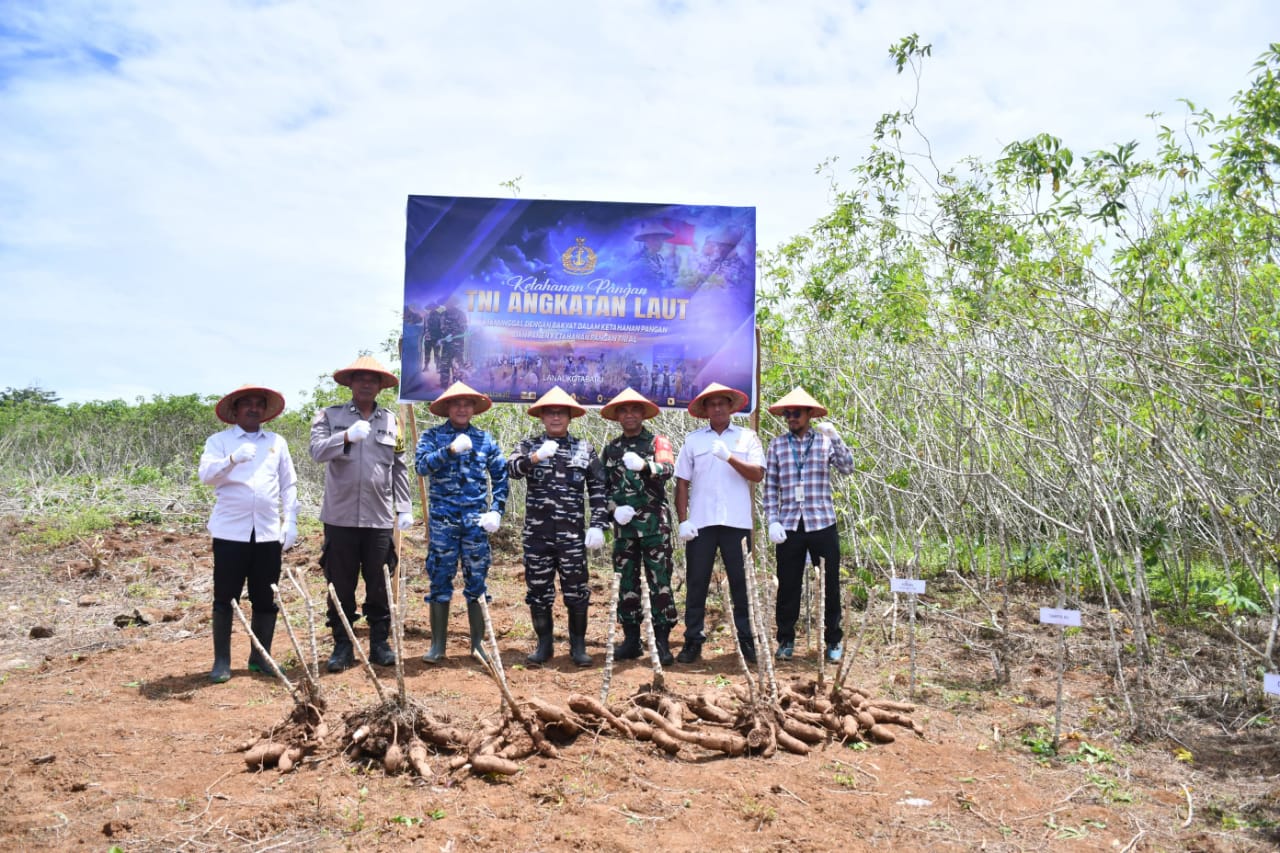 Danlanal Kotabaru Hadiri Vicon Program Ketahanan Pangan TNI AL