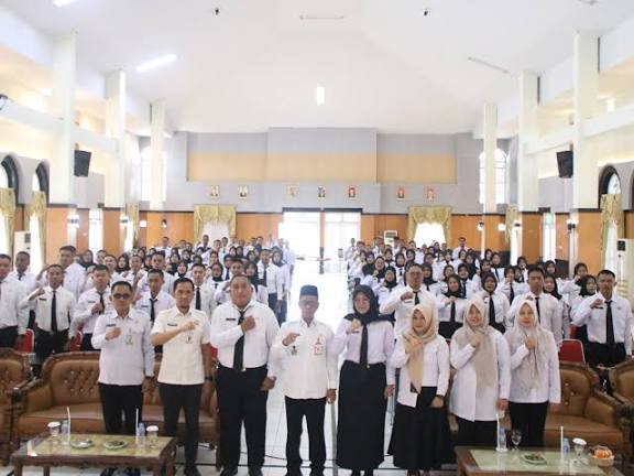 Bupati Tanah Bumbu Tekankan Integritas dan Profesionalisme ASN pada Pelatihan Dasar CPNS 2025