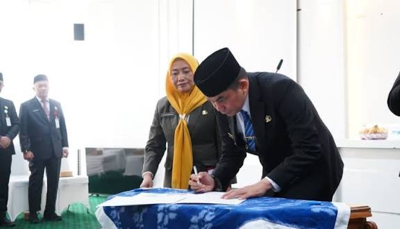 Penandatanganan Komitmen Bersama TLRHP BPK RI