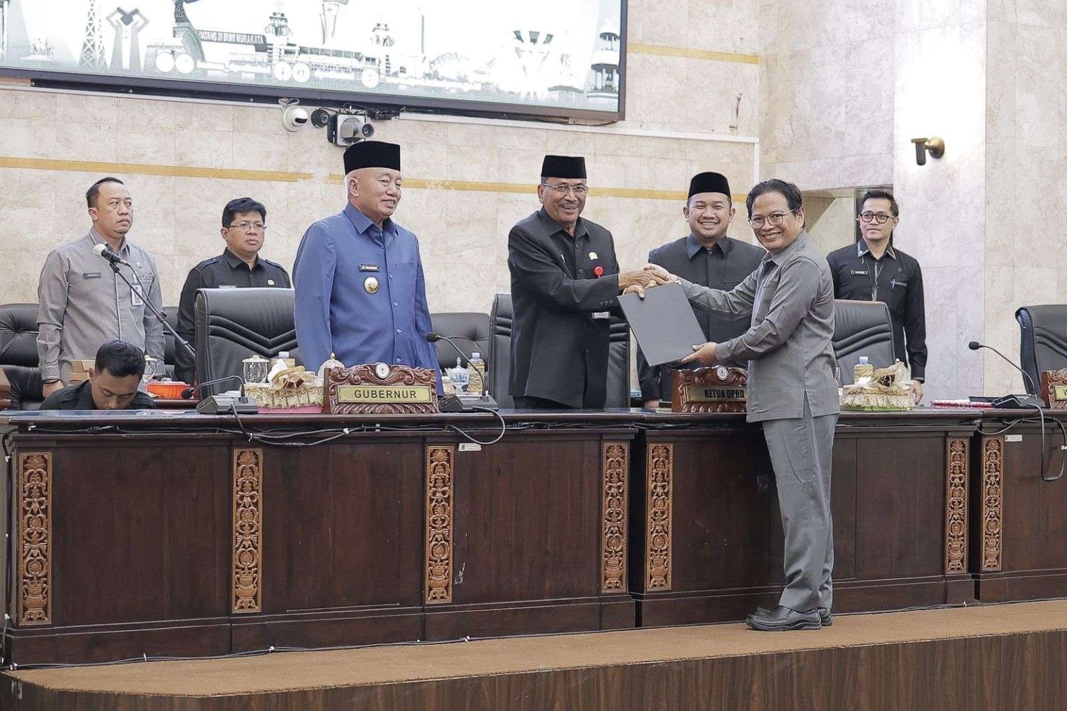 Tok! DPRD Kalsel Sahkan Perda Grand Design Pembangunan Kependudukan