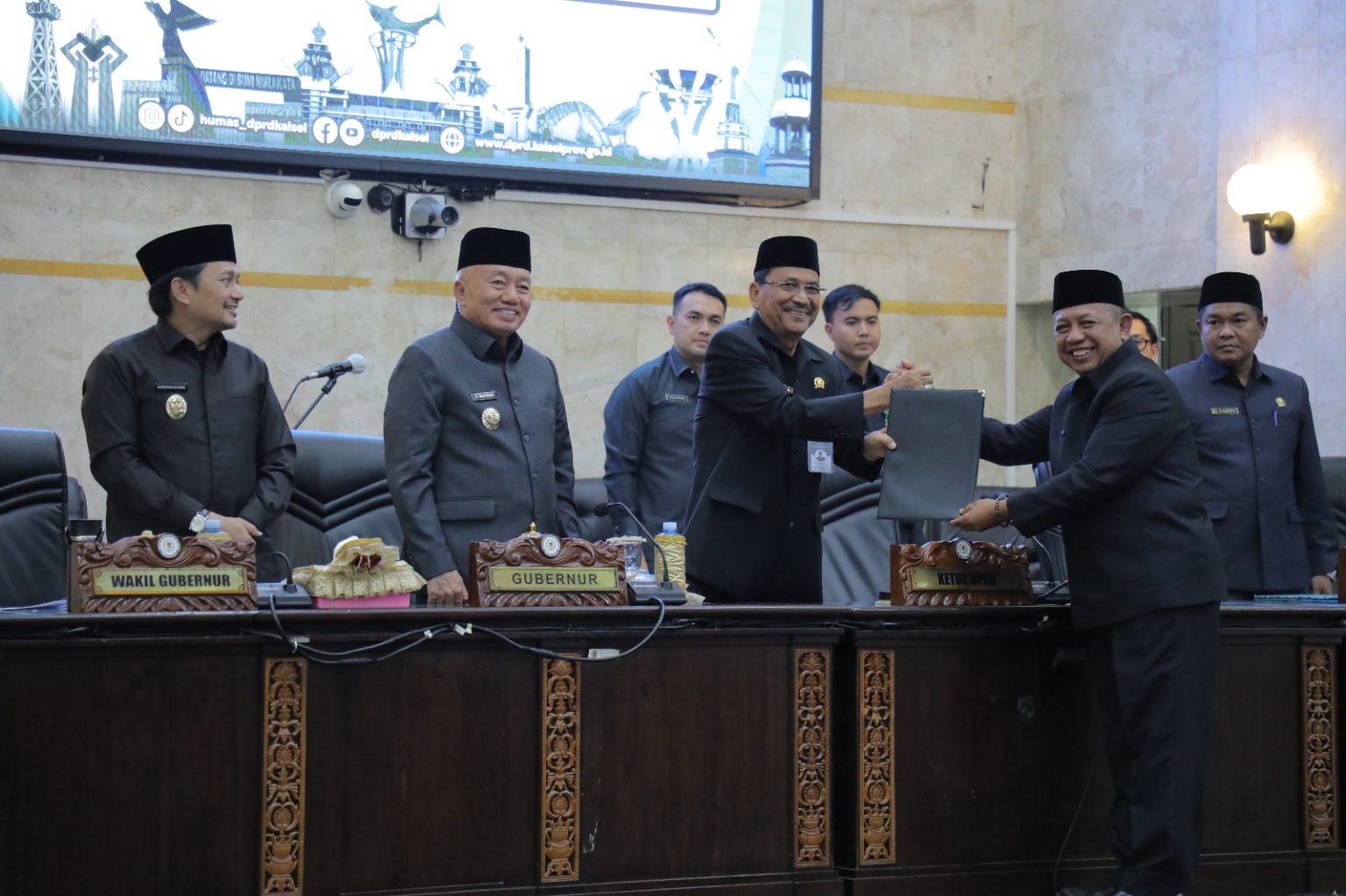 Tok! DPRD Kalsel Sahkan APBD 2026