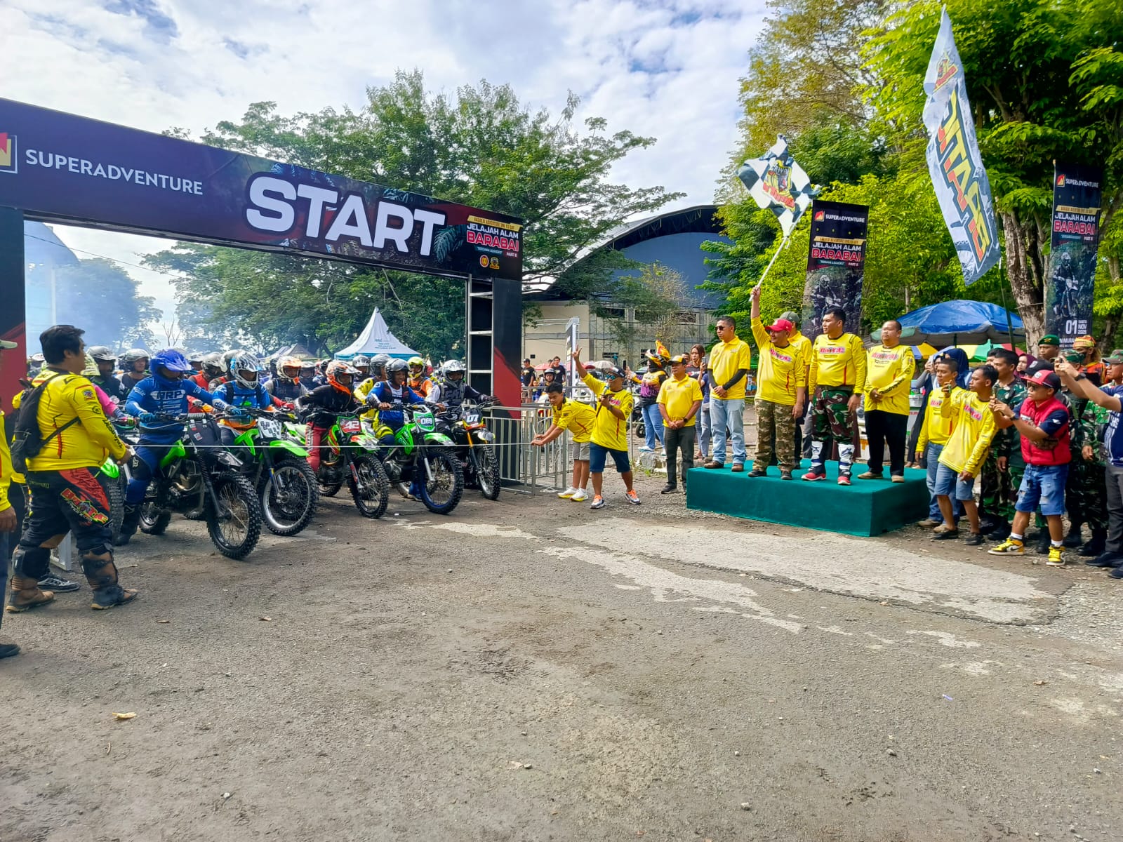 Bupati HST Lepas Peserta Trail Jelajah Alam Barabai