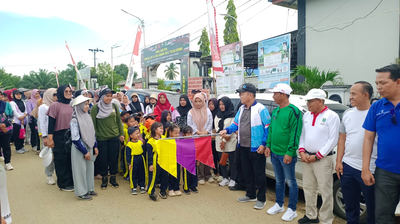 Bupati Tanbu Ajak Warga Wujudkan Semangat Gotong Royong Lewat Aksi Sinergitas Merah Putih