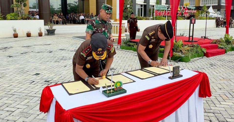 Kejati Kalsel dan Kalteng Teken MoU dengan Pangdam, Perkuat Sinergi Pengamanan Daerah dan Aset Negara