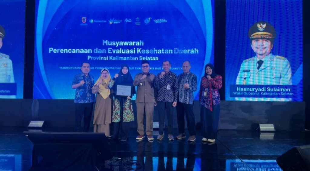 Konsisten Tingkatkan Mutu Pelayanan Dasar, HST Borong Penghargaan Bidang Kesehatan
