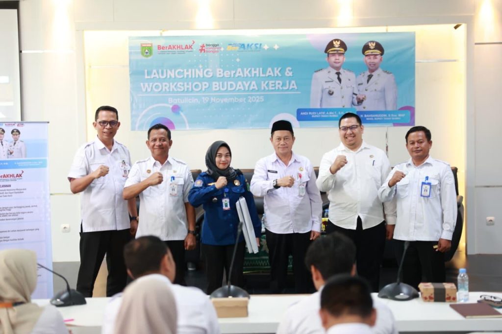 Tanah Bumbu Launching BerAKHLAK dan Workshop Budaya Kerja untuk Pelayanan Publik Berkualitas