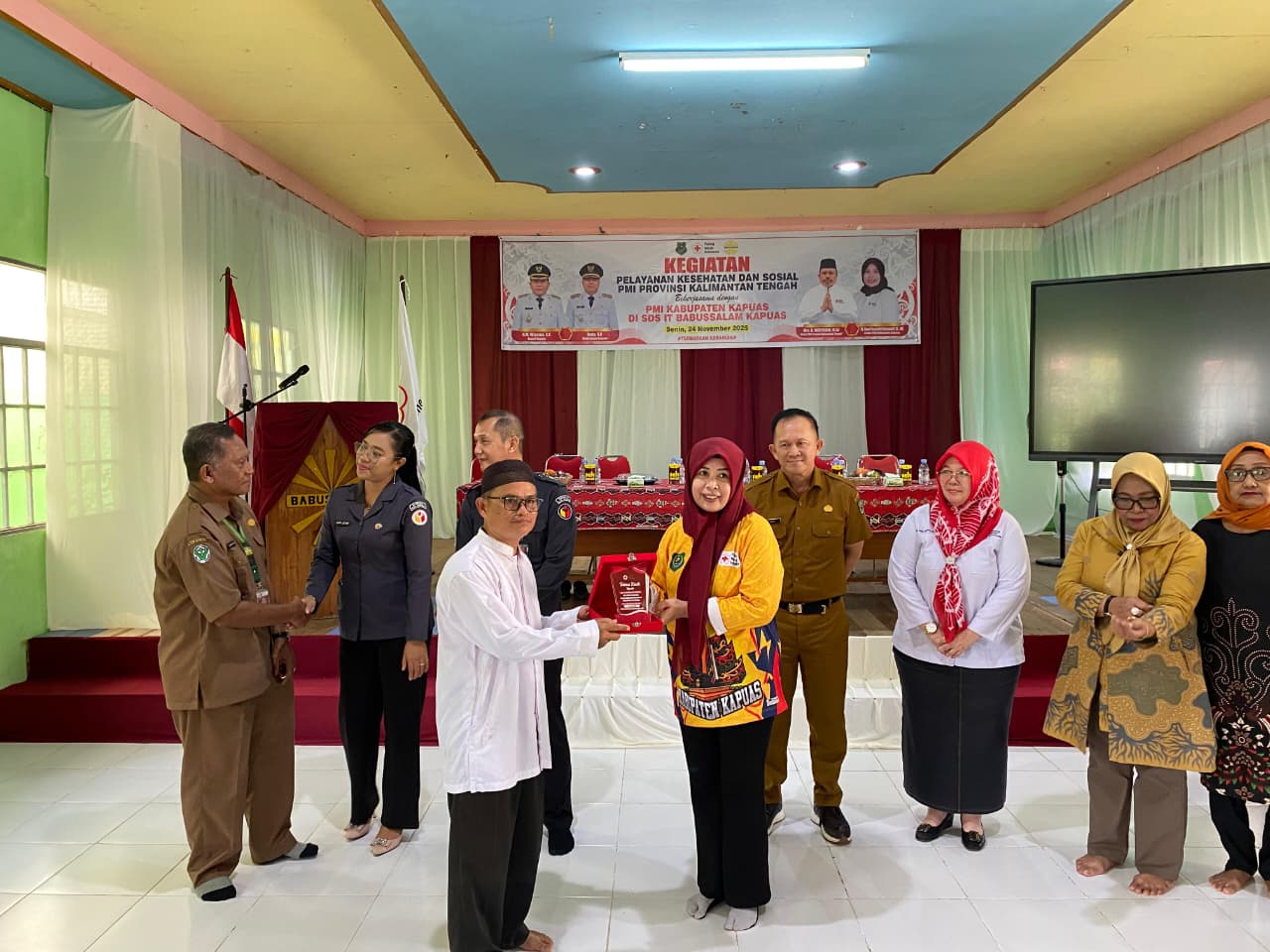 PMI Gelar Edukasi dan Pemeriksaan Kesehatan Gratis di SDS IT Babussalam Kapuas