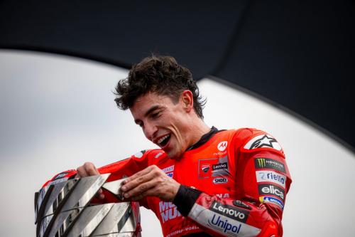 Jorge Lorenzo Sebut Marc Marquez Semakin Tua, Bakal Kesulitan di MotoGP 2026?
