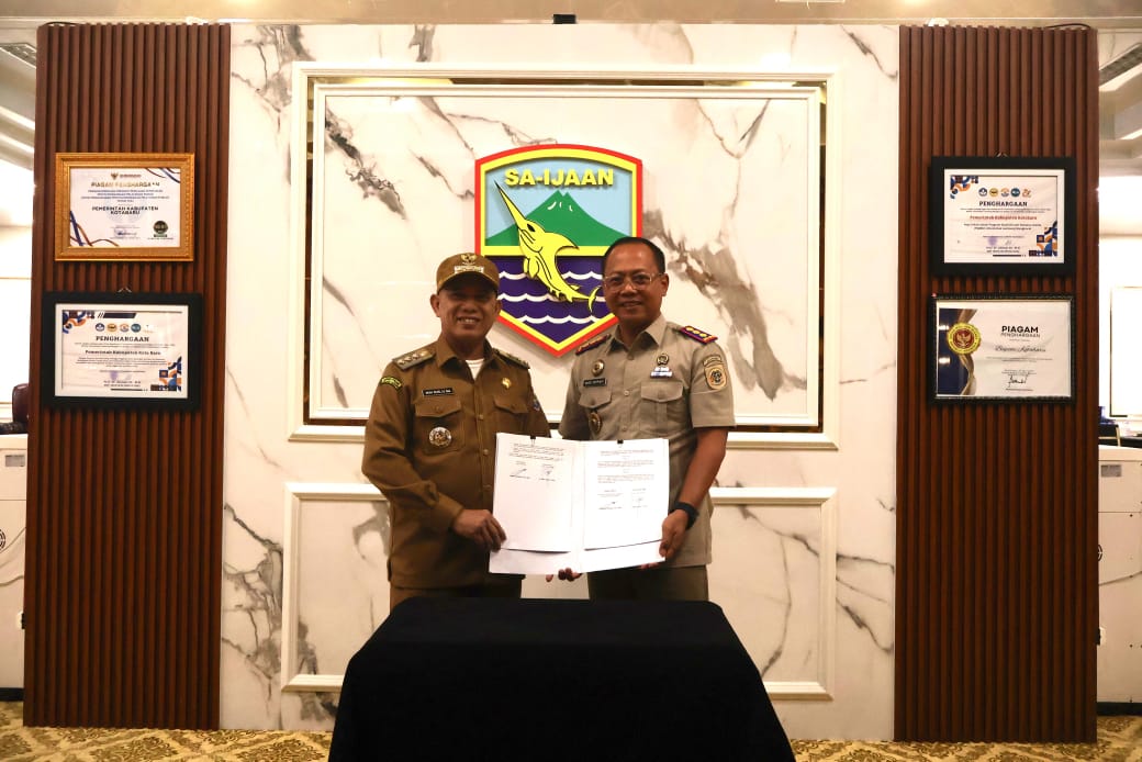 Bupati Kotabaru Serahkan Mobil Operasional untuk Kantor Pertanahan Kotabaru