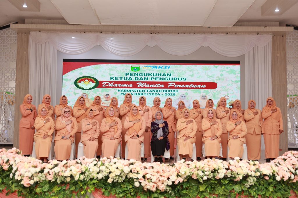 Ketua dan Pengurus DWP Kabupaten Tanah Bumbu 2024-2029 Dikukuhkan