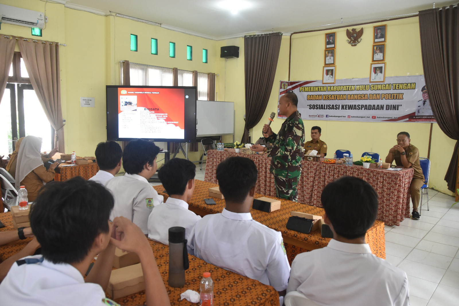 Kodim HST Sosialisasikan Bahaya Terorisme kepada Generasi Muda