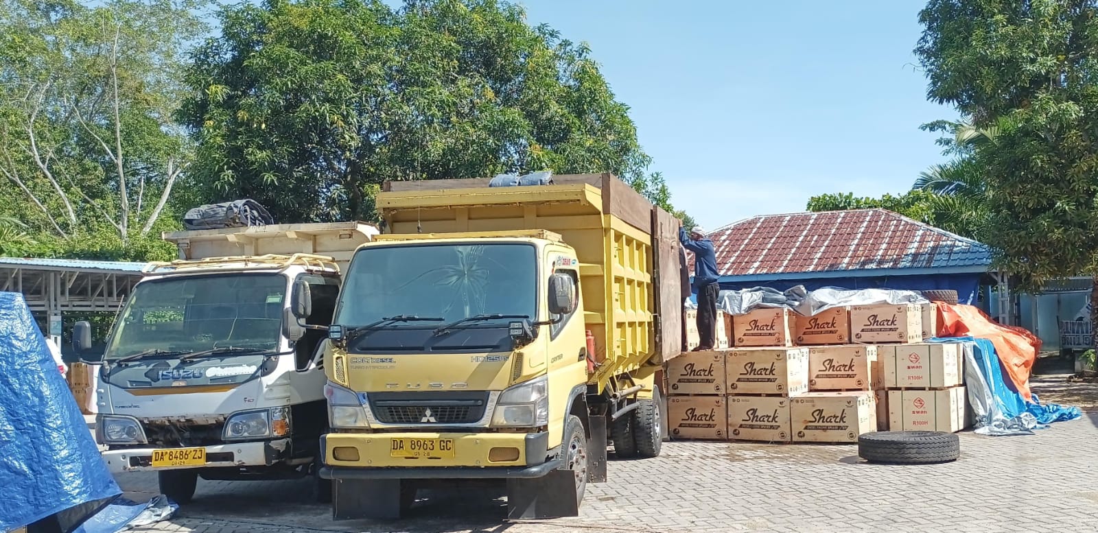 120 Nelayan Kotabaru Terima Bantuan Mesin Diesel 24 PK
