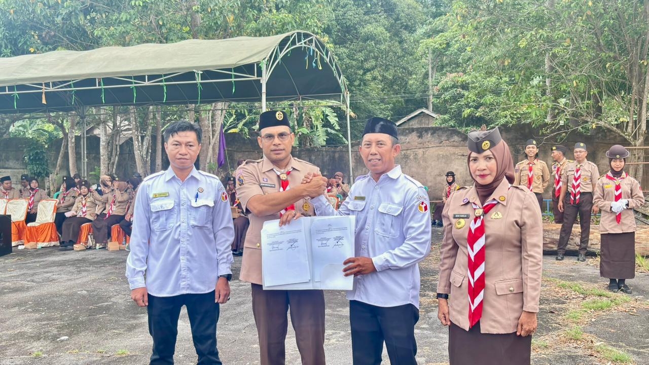 Wakil Bupati Kotabaru Buka Kemah Pasak Todak II di Pantai Gedambaan