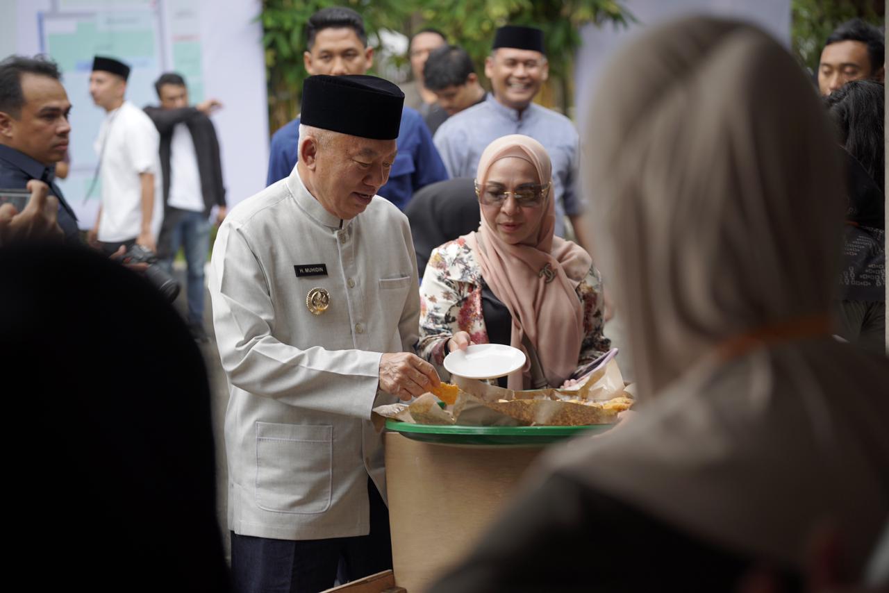 Tinjau Posko Dishut Kalsel, Gubernur Ingin Pastikan Kesiapan Logistik dan Kenyamanan untuk Melayani Jemaah