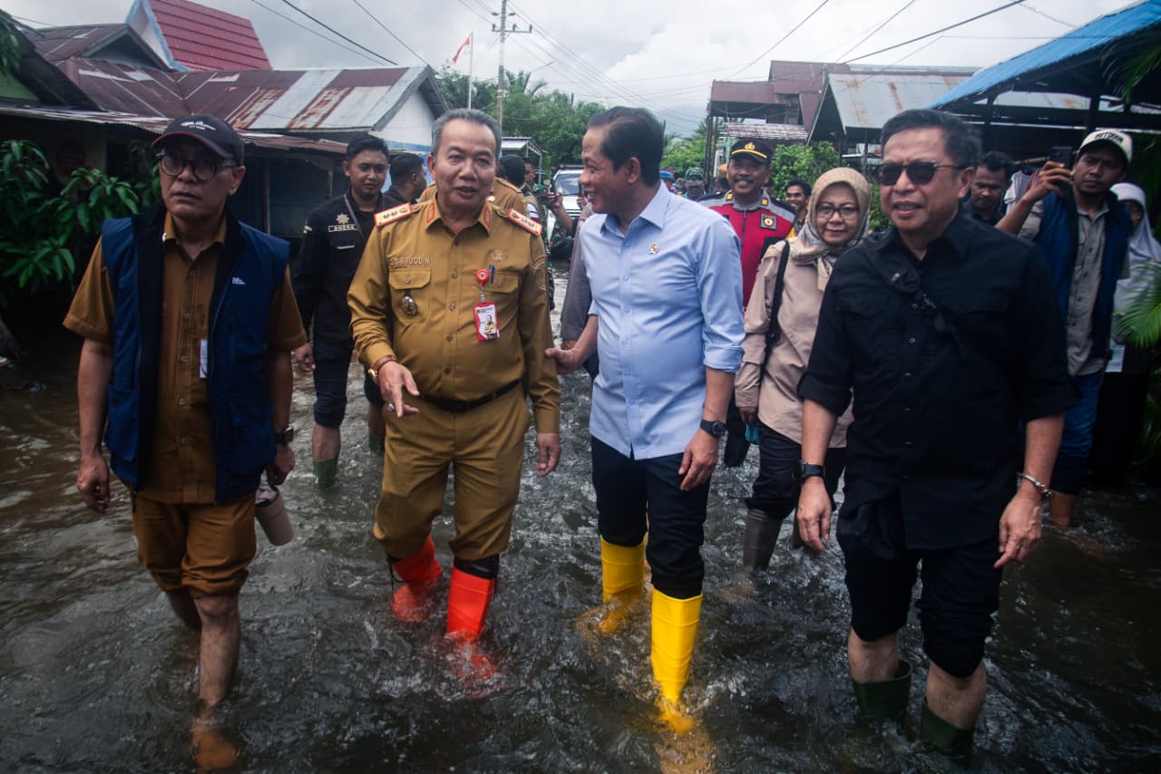Pemprov Kalsel Salurkan Bantuan di Desa Bincau, Warga: Terimakasih Gubernur