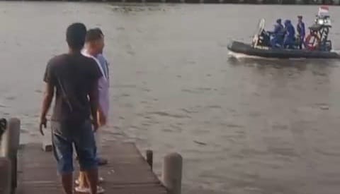 Pelajar 13 Tahun Tenggelam di Sungai Martapura, Tim Gabungan Lakukan Pencarian