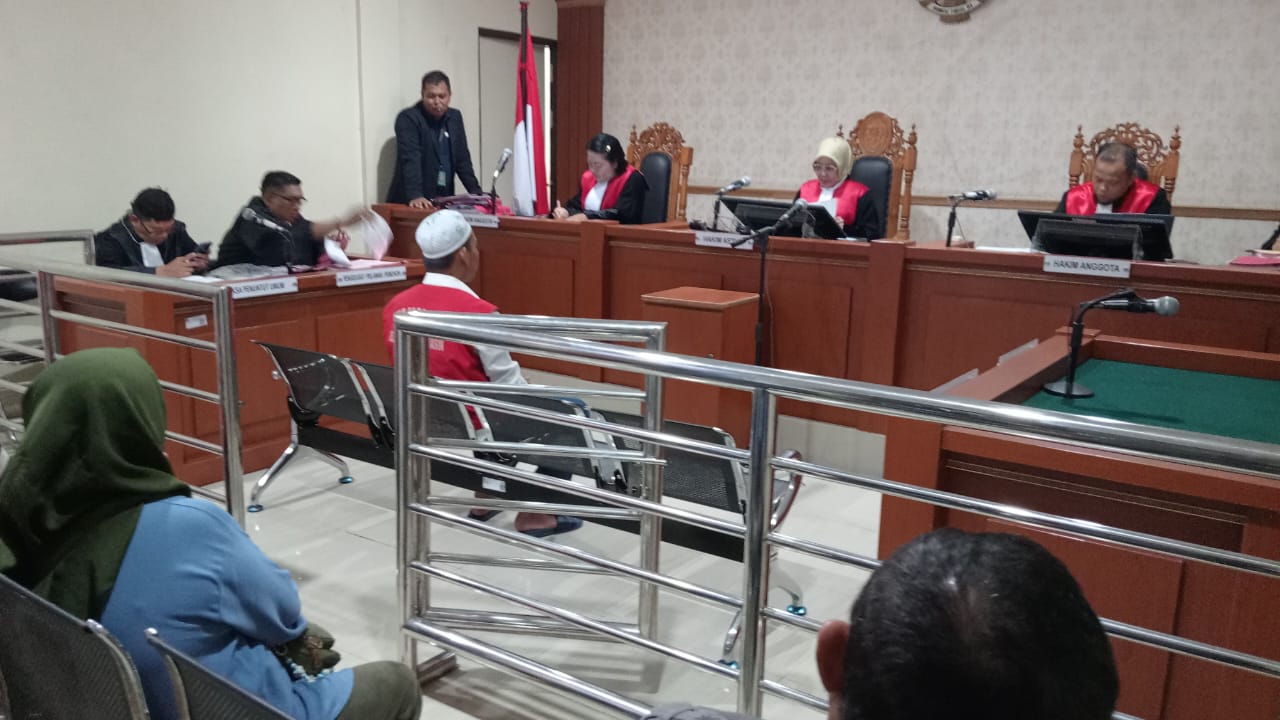 Jual Obat Keras Tanpa Izin, Warga Seberang Masjid Diganjar 15 Bulan Penjara