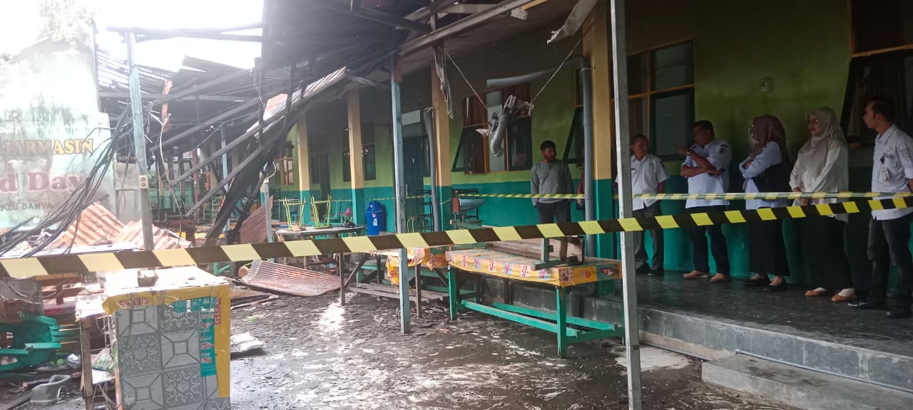 Kantin SMAN 7 Banjarmasin Ludes Terbakar