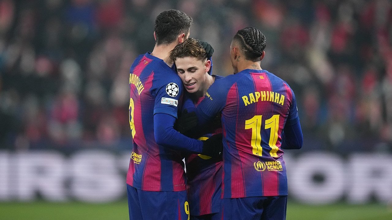 Slavia Praha vs Barcelona: Drama Enam Gol, Blaugrana Menang 4-2 di Praha
