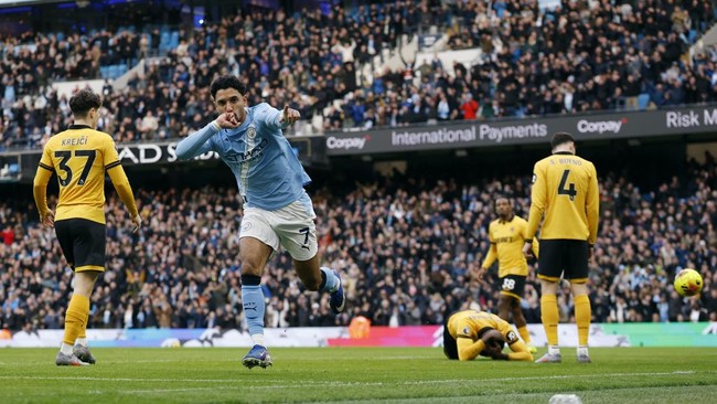 Hasil Liga Inggris: Hajar Wolves 2-0, Man City Beri Tekanan ke Arsenal