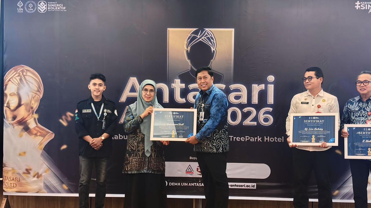 Bupati Kotabaru Raih Antasari Award 2026 atas Dedikasi Pembangunan Pendidikan Berkelanjutan