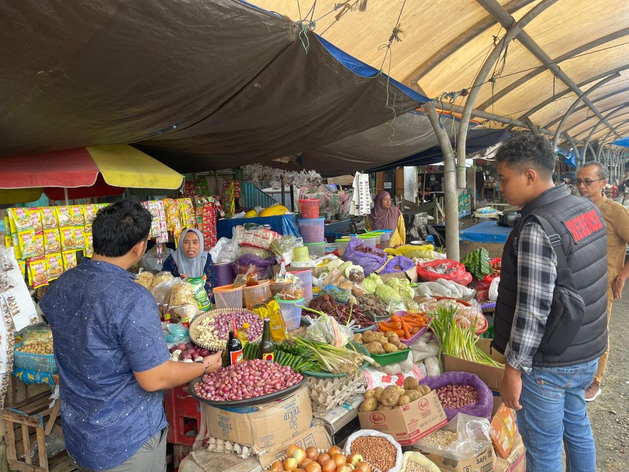 Polres HST dan Badan Pangan Nasional Sidak Pasar Keramat Barabai