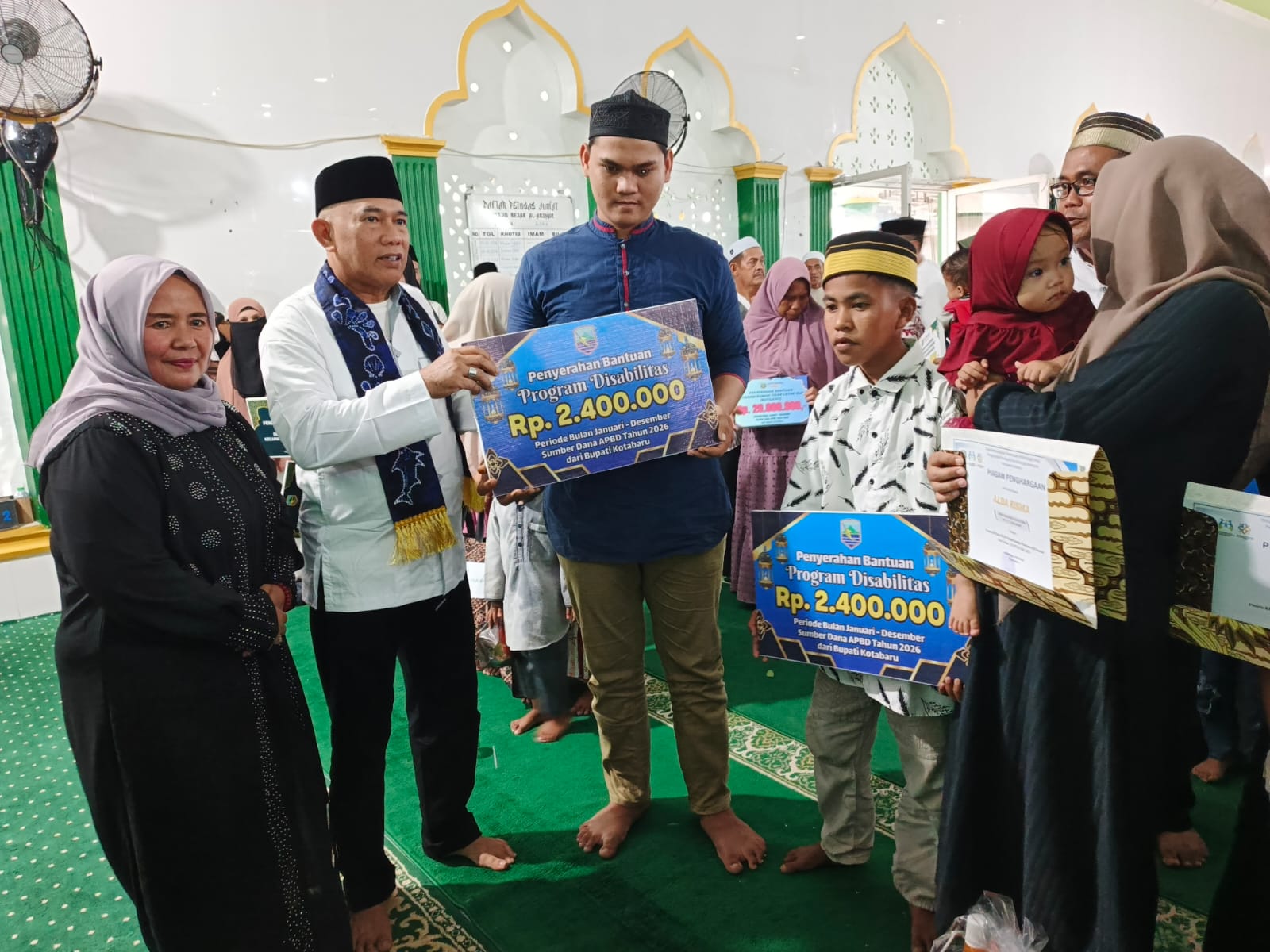 Disambut Meriah Masyarakat, Bupati Kotabaru Safari Ramadan di Pulau Laut Selatan