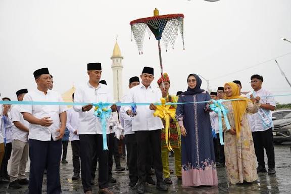 Bupati Andi Rudi Latif Buka Aksi Bajual Wadai 2026, Dorong Pelestarian Budaya Kuliner dan Penguatan Ekonomi Masyarakat