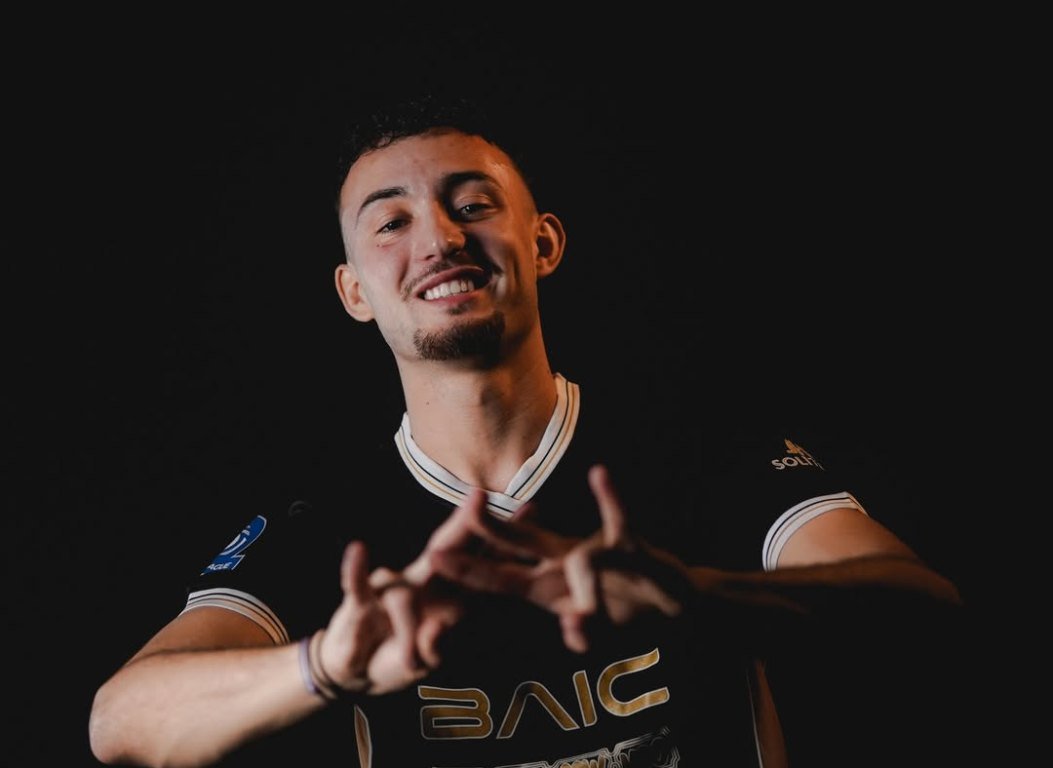 Ivar Jenner Resmi Gabung Dewa United